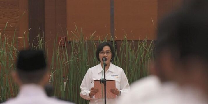 menteri-keuangan-sri-mulyani-saat-mengikuti-upacara-memperingati-hari-kebangkitan-nasional-di-sekolah-boedi-oetomo-5_169