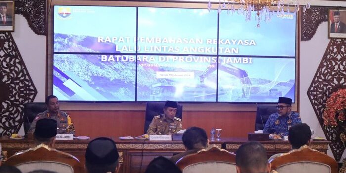 pemprov-jambi-melakukan-rapat-dengan-beberapa-unsur-forkompinda-di-jambi-agar-skema-pembukaan-jalan-umum-bagi-angkutan-batubar_169